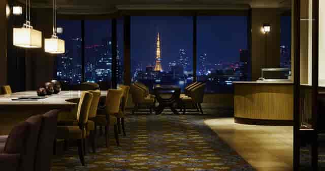 Royal Park Hotel banquet hall with Tokyo Tower view for upscale corporate networking and meetings.