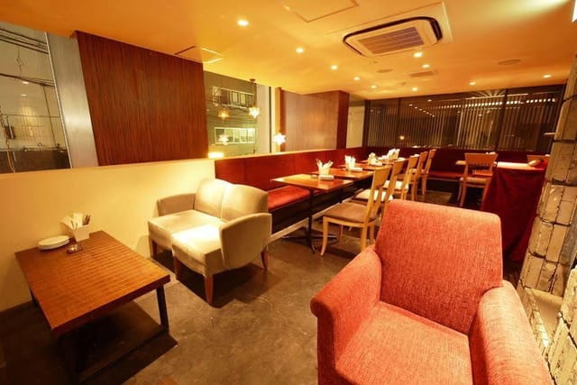 Granbell Hotel Shibuya restaurant for small networking mixers and professional breakout sessions.