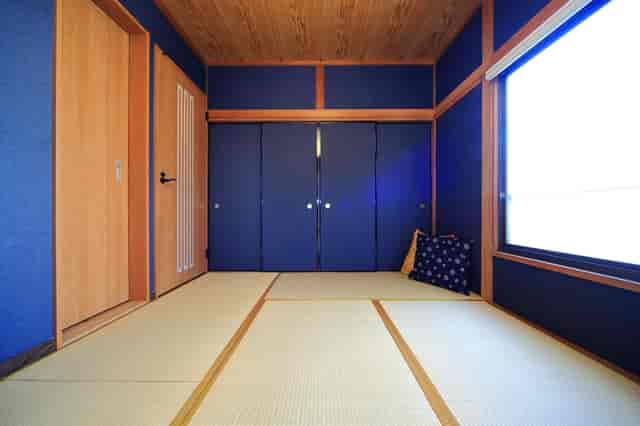 Japanese tatami room for private executive meetings and corporate breakout sessions.