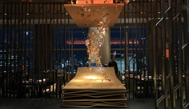 High-end Tokyo Nadaman restaurant with striking art, ideal for VIP receptions and executive dinners.