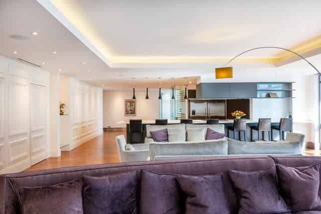 The Lounge