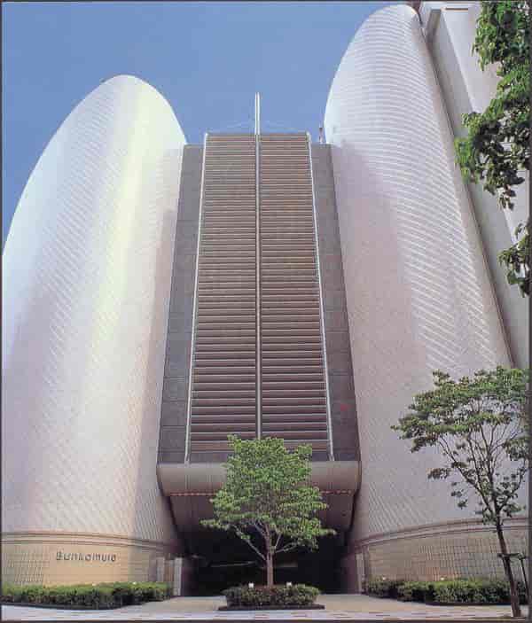 Modern Orchard Hall exterior, ideal for professional conferences and executive retreats.