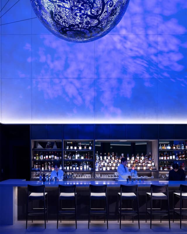 BELLUSTAR Bar