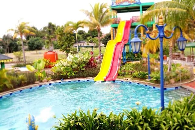 Batavia Splash Waterpark