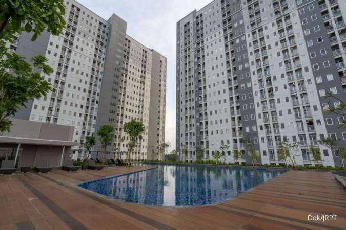 Condominium pool deck for corporate events and incentive travel lodging.