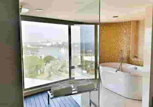 GOLDEN DRAGON