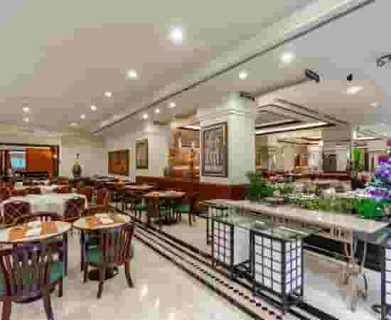 Lagoon Lounge