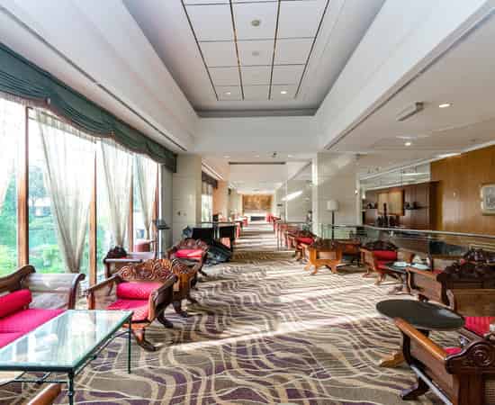 Lagoon Lounge