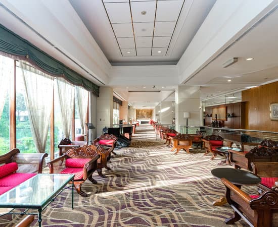 Lagoon Lounge