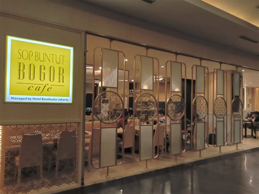 Bogor Café at Hotel Borobudur: Casual dining space for hotel conferences and networking.