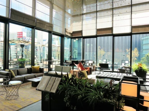 Lobby Bar