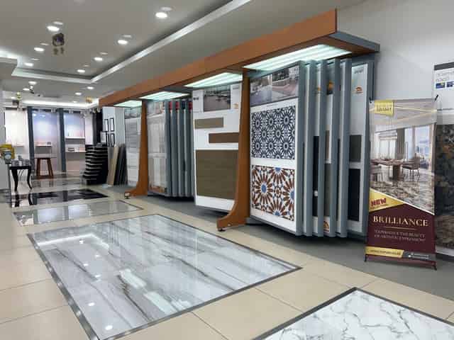 Roman Showroom Surabaya