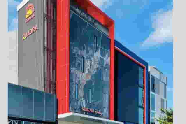 Roman Showroom Surabaya