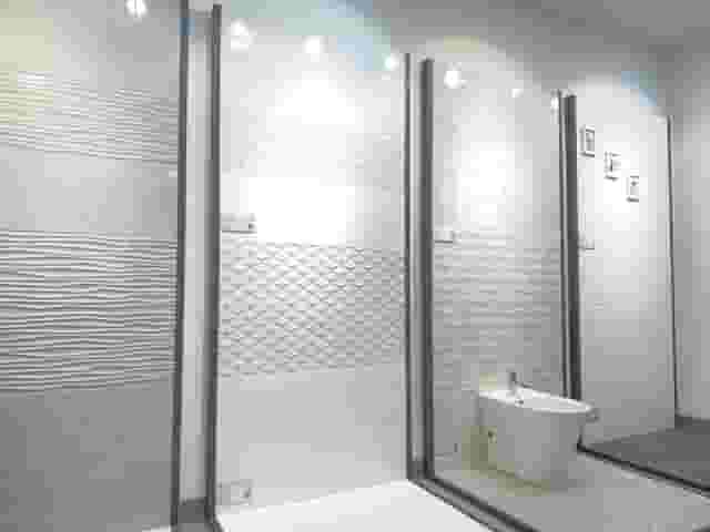 Roman Showroom Surabaya