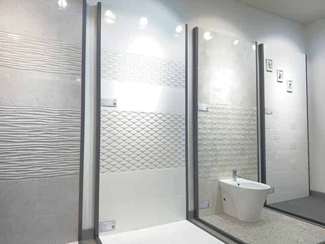 Roman Showroom Surabaya