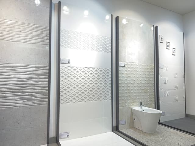 Roman Showroom Surabaya