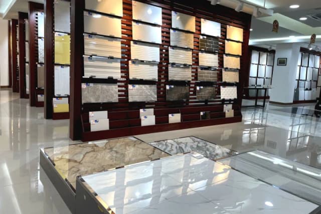 Roman Showroom Surabaya