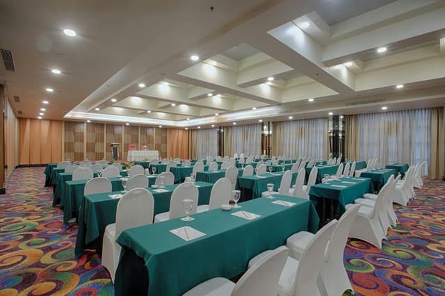 Bali Boardroom