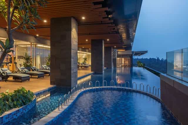 Poolside venue at DoubleTree Jakarta Bintaro Jaya for luxury incentive trips and networking events.
