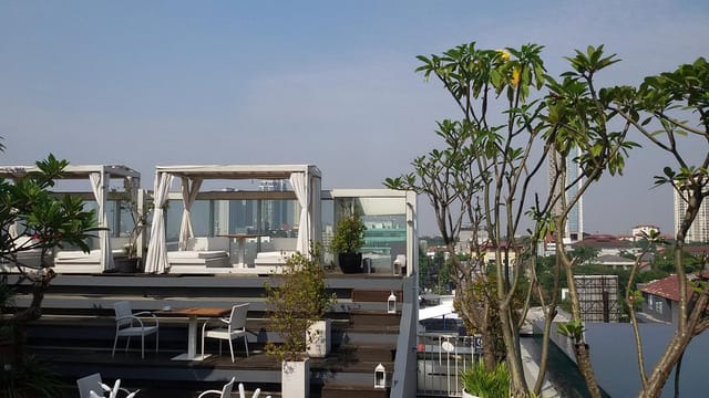 Rooftop lounge at The Edge Kemang Icon for upscale networking and cocktail receptions.