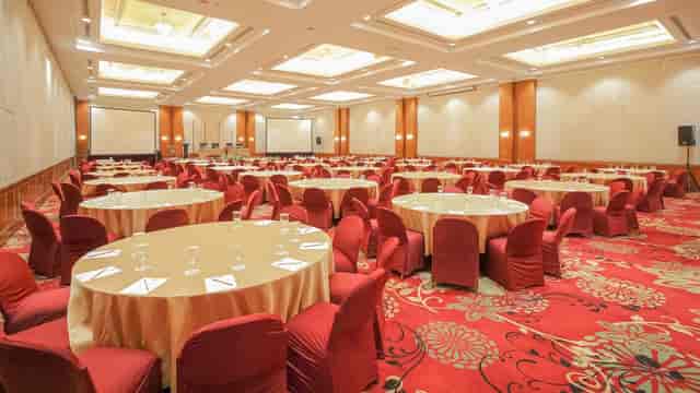 GRAND EMERALD BALLROOM Jakarta Hotel ...