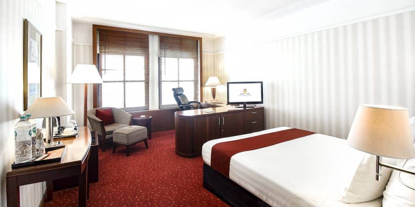 Plaza Club Lounge room with dedicated workspace for executive event and business conference.