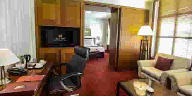 Plaza Club Lounge