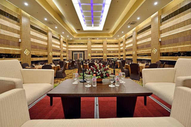 Ball room