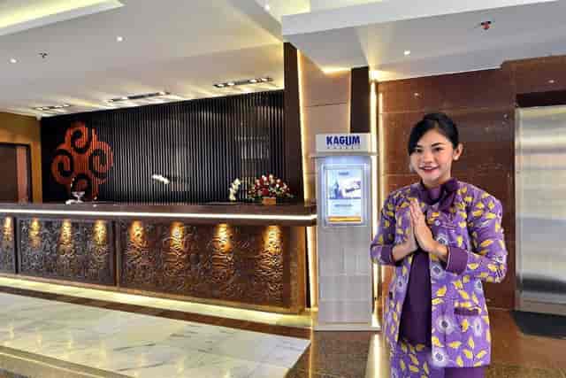 Modern hotel reception for professional conferences and corporate events in Grand Tjokro Jakarta.