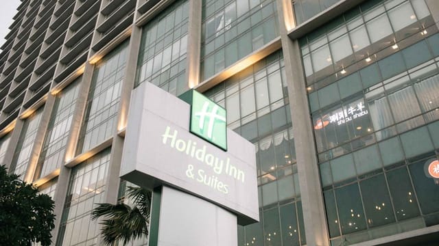 Modern Holiday Inn Jakarta Gajah Mada conference center for professional business events.