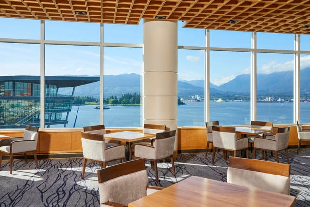 Ocean 999 Pan Pacific Vancouver breakout space with floor-to-ceiling windows for event venues.