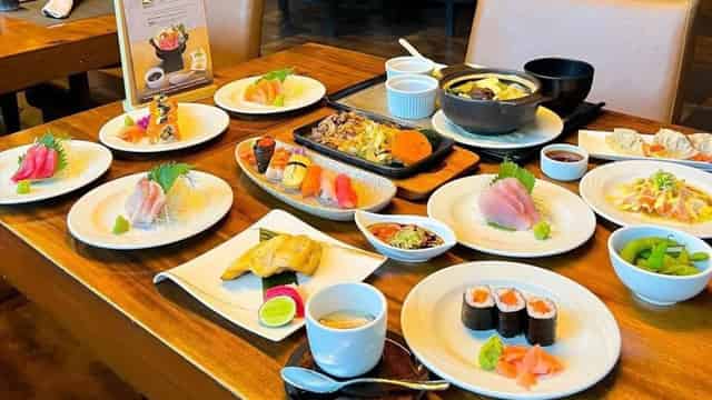 Sake bar & lounge