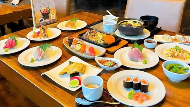 Sake bar & lounge