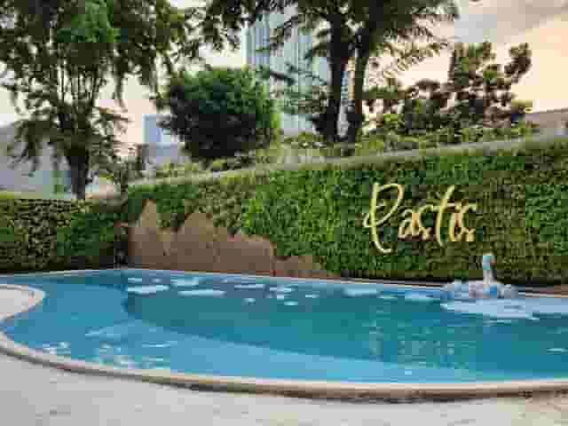 Pastis Pool Bar