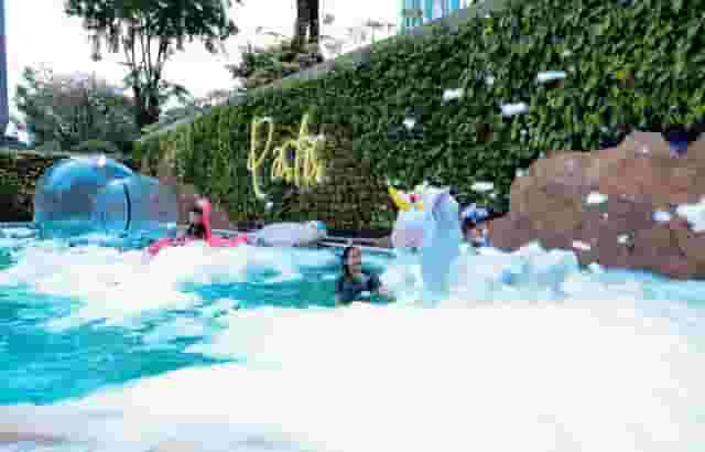 Pastis Pool Bar