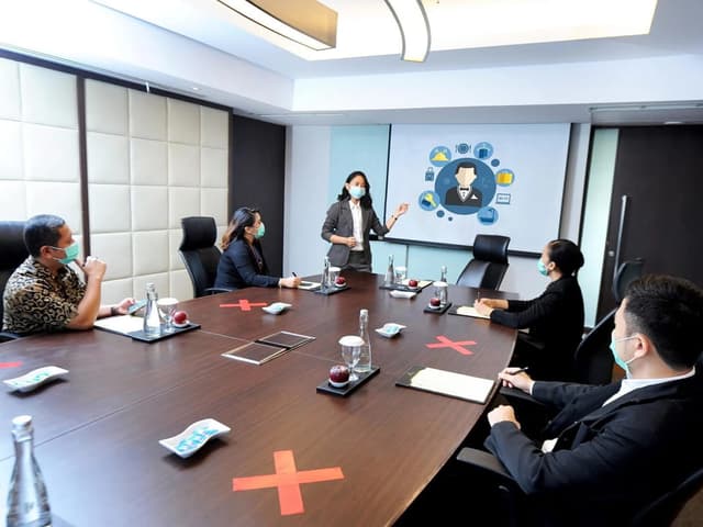 Kweni Boardroom