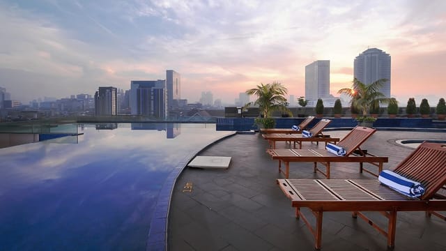 Sky View rooftop venue at Discovery Ancol, ideal for sunset cocktail receptions and conferences.