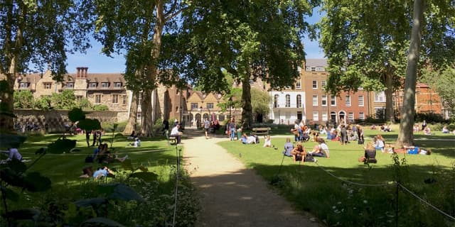 Charterhouse Square