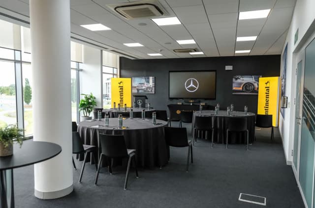 Mercedes-Benz World