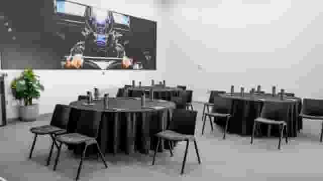 Hamilton & Russell Suite
