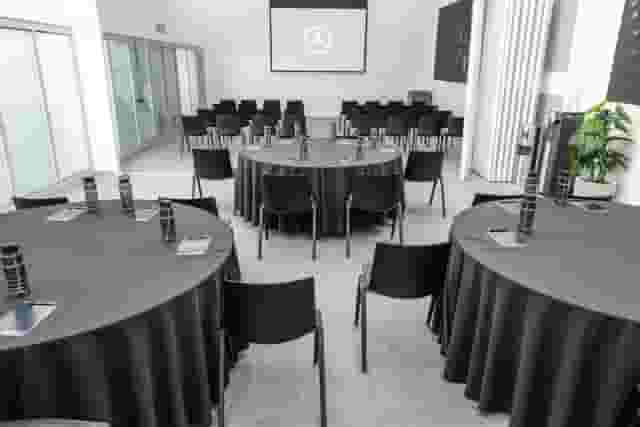 Hamilton & Russell Suite