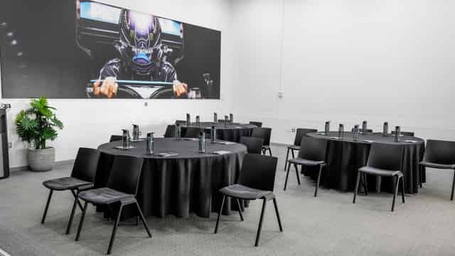 Hamilton & Russell Suite
