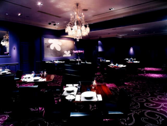 Chateau Restaurant Joel Robuchon