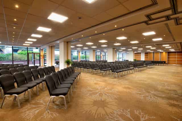 Novotel London West