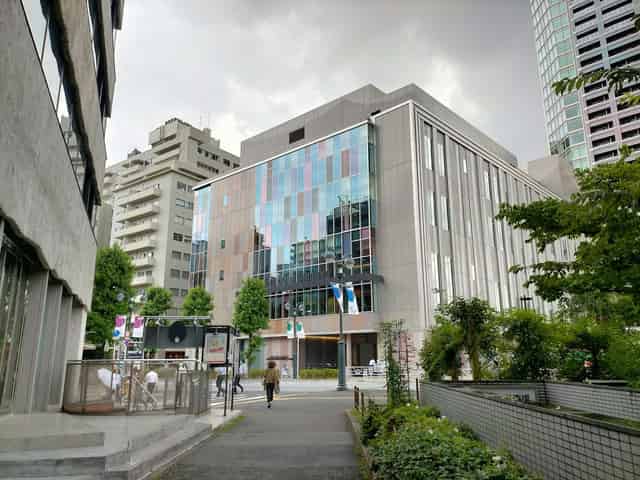 LINE CUBE SHIBUYA