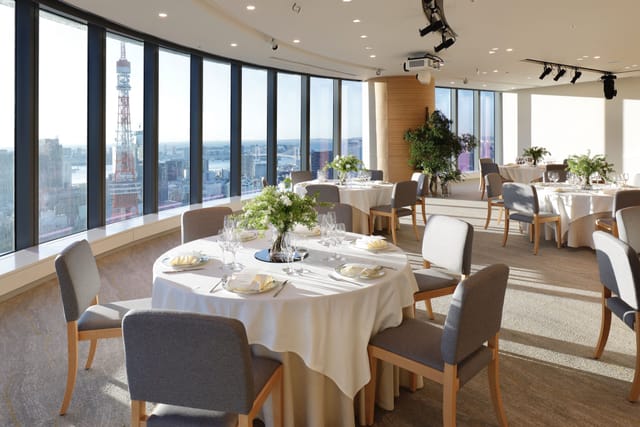 Hills House Azabudai Sky Room with panoramic city views for corporate dinners and VIP events.