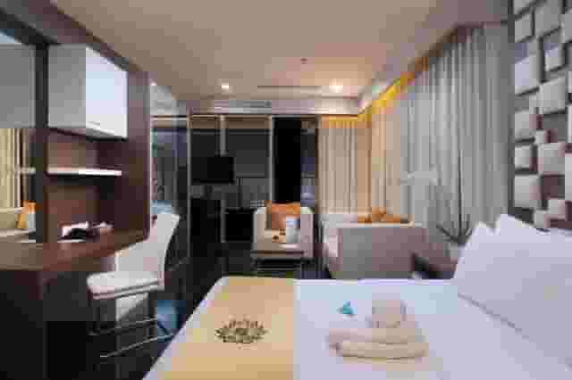 Rooms & Suites