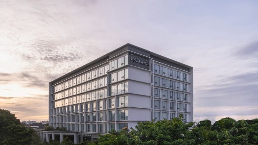 VERANDA HOTEL AT PAKUBUWONO - Updated ...