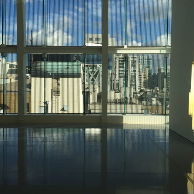 Espace Louis Vuitton gallery: floor-to-ceiling windows for corporate reception and product launch.