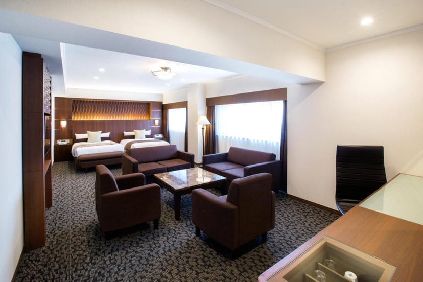Hotel Bellclassic Tokyo executive suite for small breakout sessions and VIP corporate meetings.